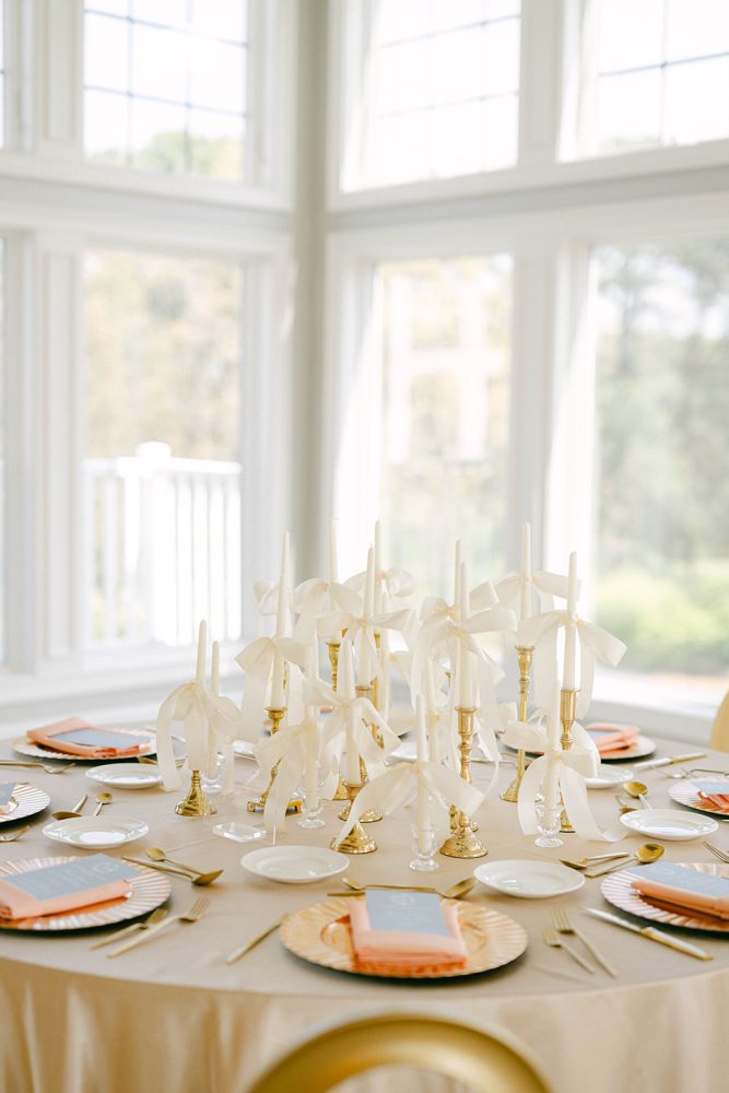 candlestick_centerpieces_nj_wedding_venue_hair_Stella_Fatale Gold wedding tablescape candlestick centerpieces